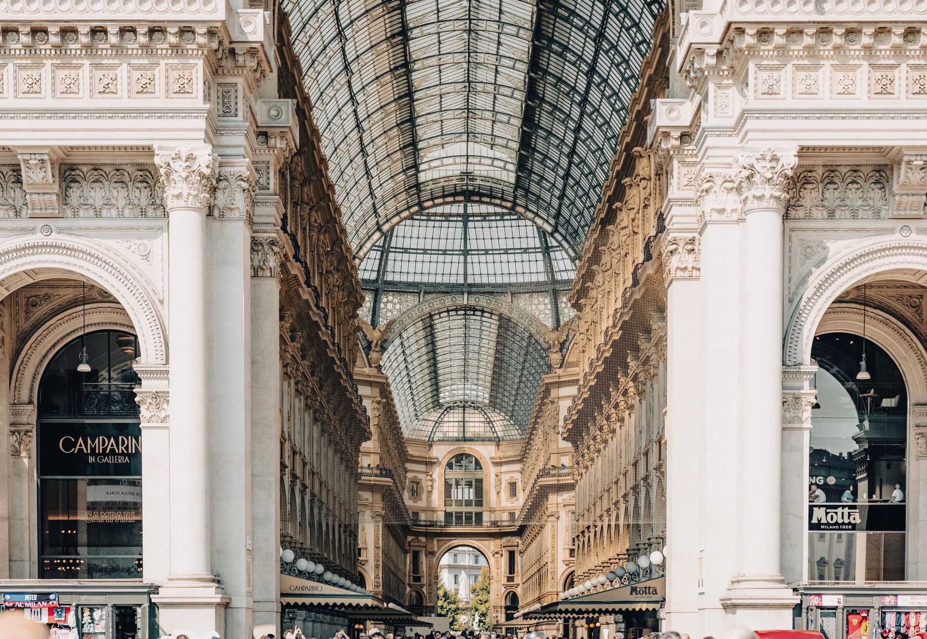 Why SMS Still Dominates Business Messaging in Italy (2026)