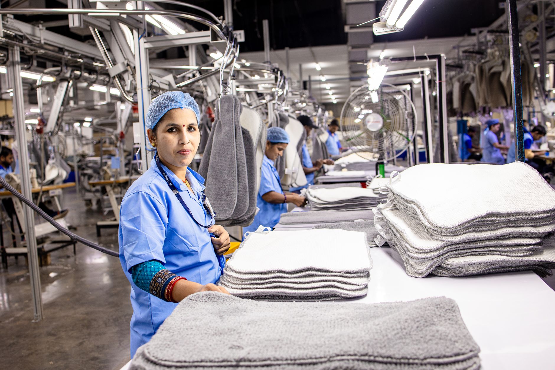 shorter support resolution time: Manufacturing Onboarding with WhatsApp in India (2026)