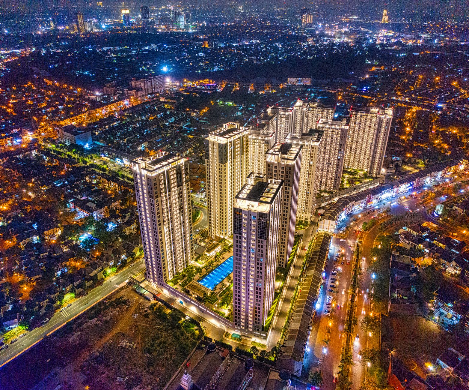 Review Collection on Live Chat for Real Estate CX / Support teams in Indonesia (2026)