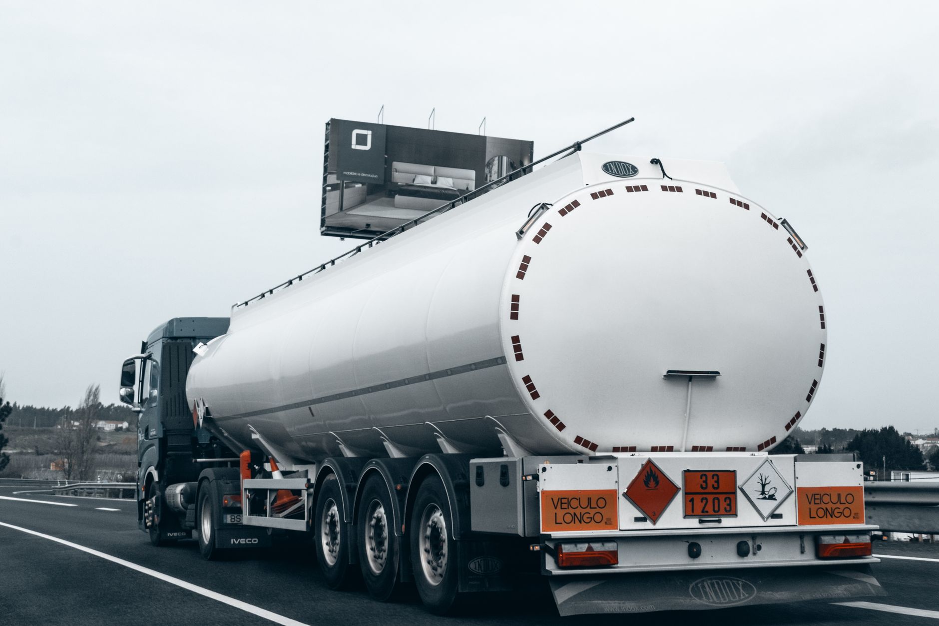 Logistics Delivery Notifications via SMS in Canada