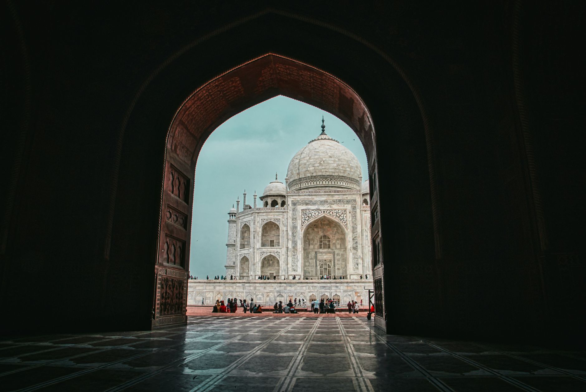 shorter support resolution time: Travel Review Collection with RCS in India (2026)
