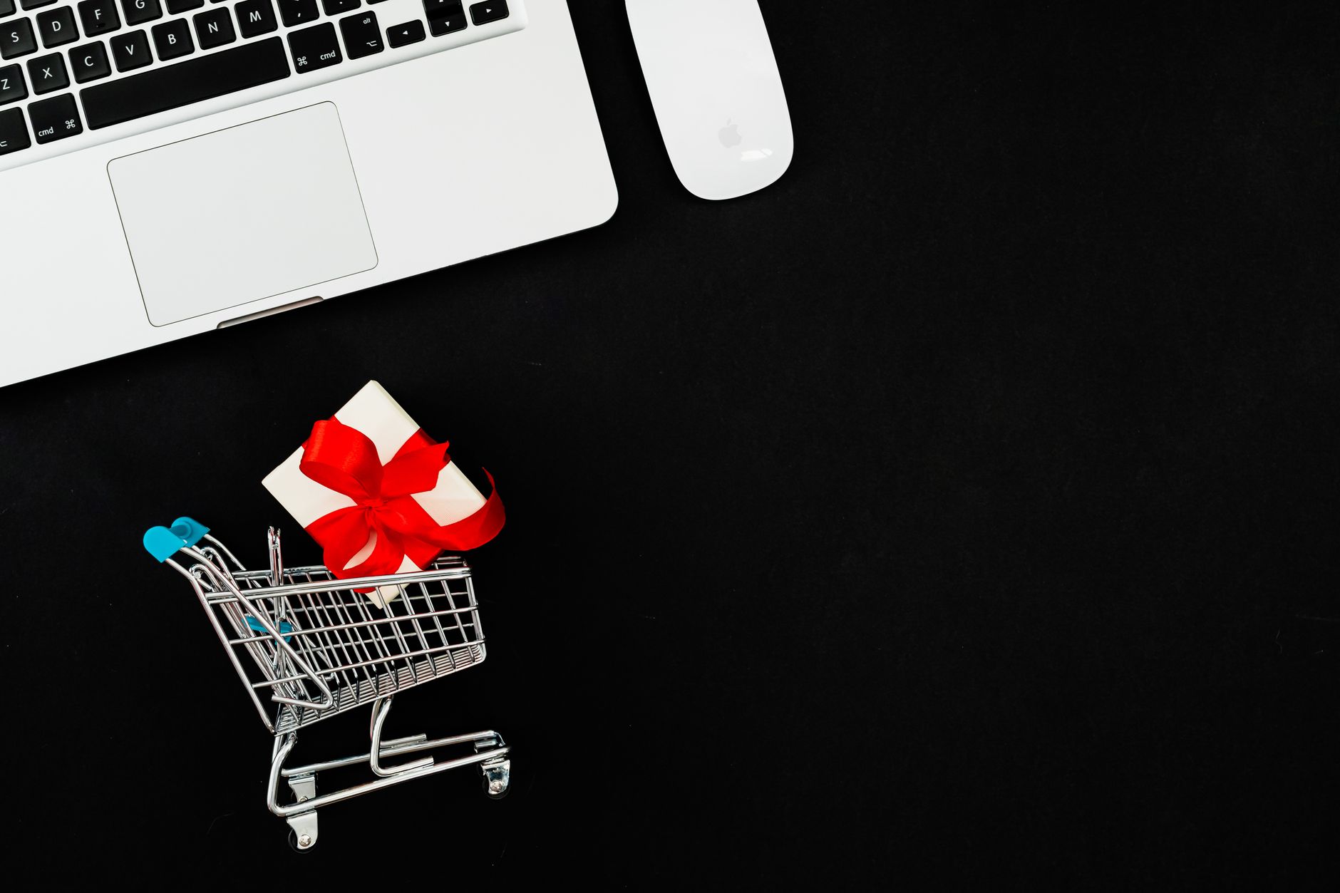 MMS Marketing Campaigns: Images, GIFs, and Carousel Cards