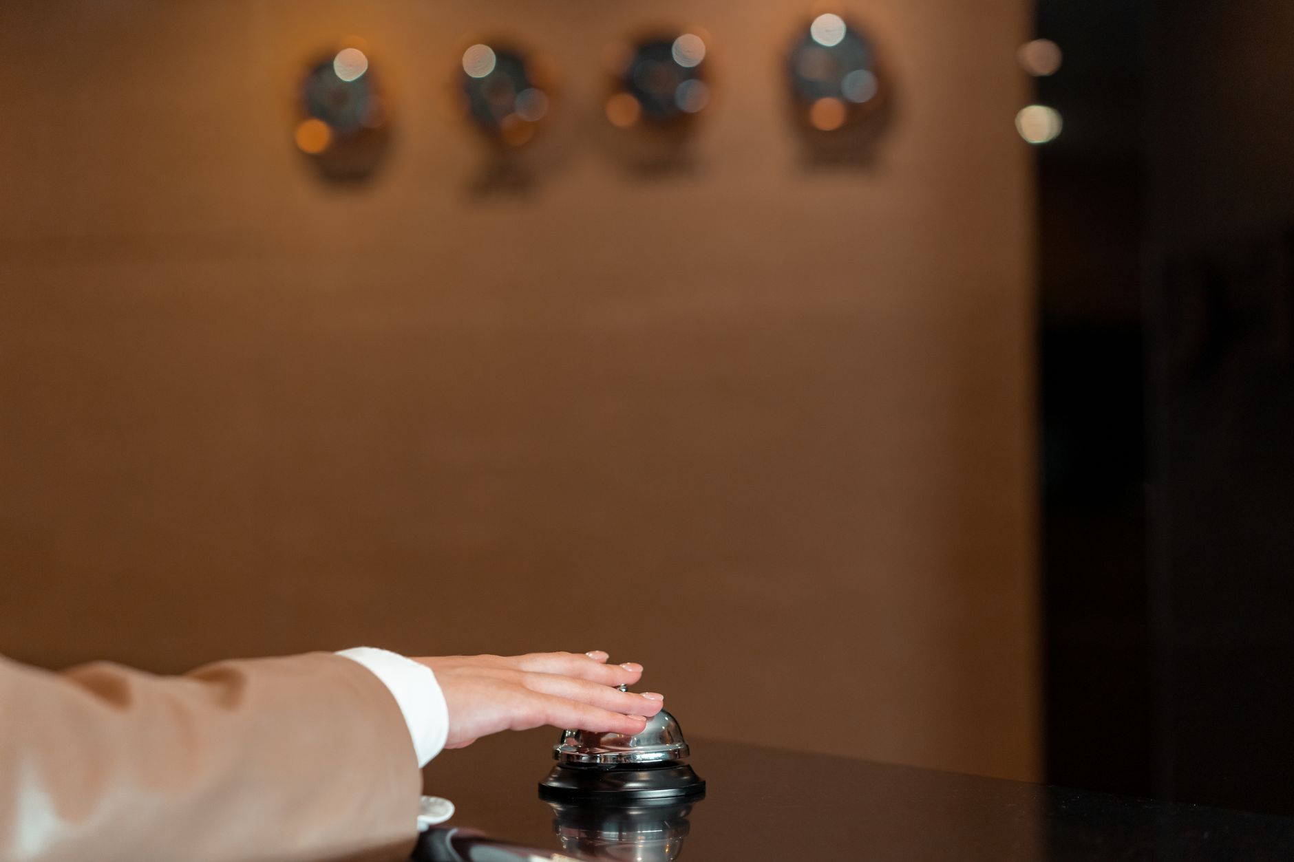 Restaurant Reservations and Loyalty via WhatsApp in Canada