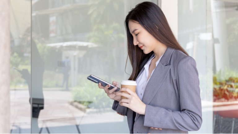 Why SMS Is The Future of Customer Service Excellence