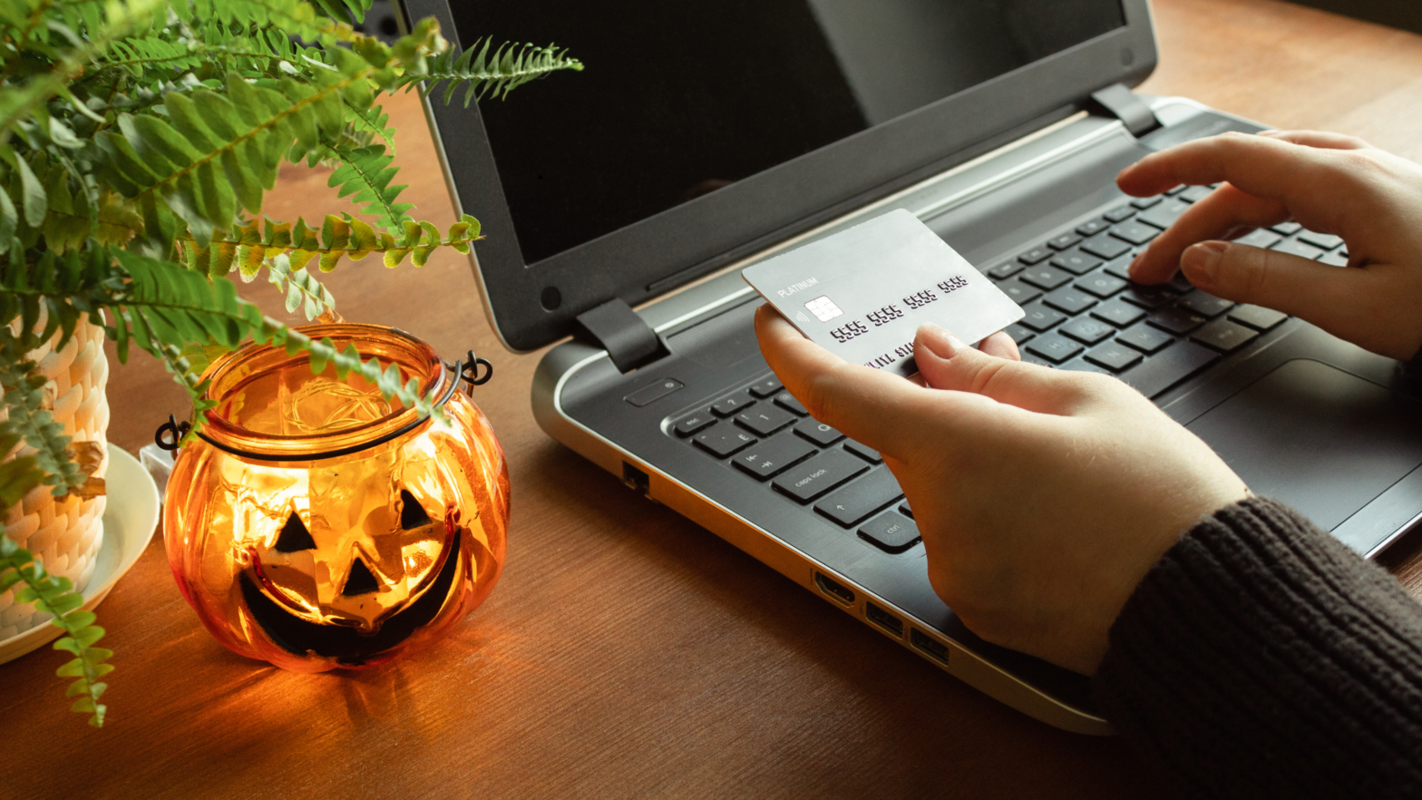 Maximize Halloween Sales with Seamless Multi-Channel Messaging