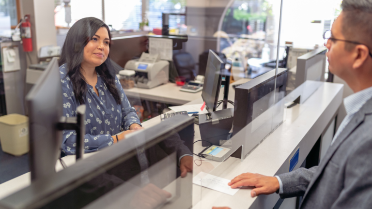 Banking Simplified: Driving Customer Engagement with Unified Communication